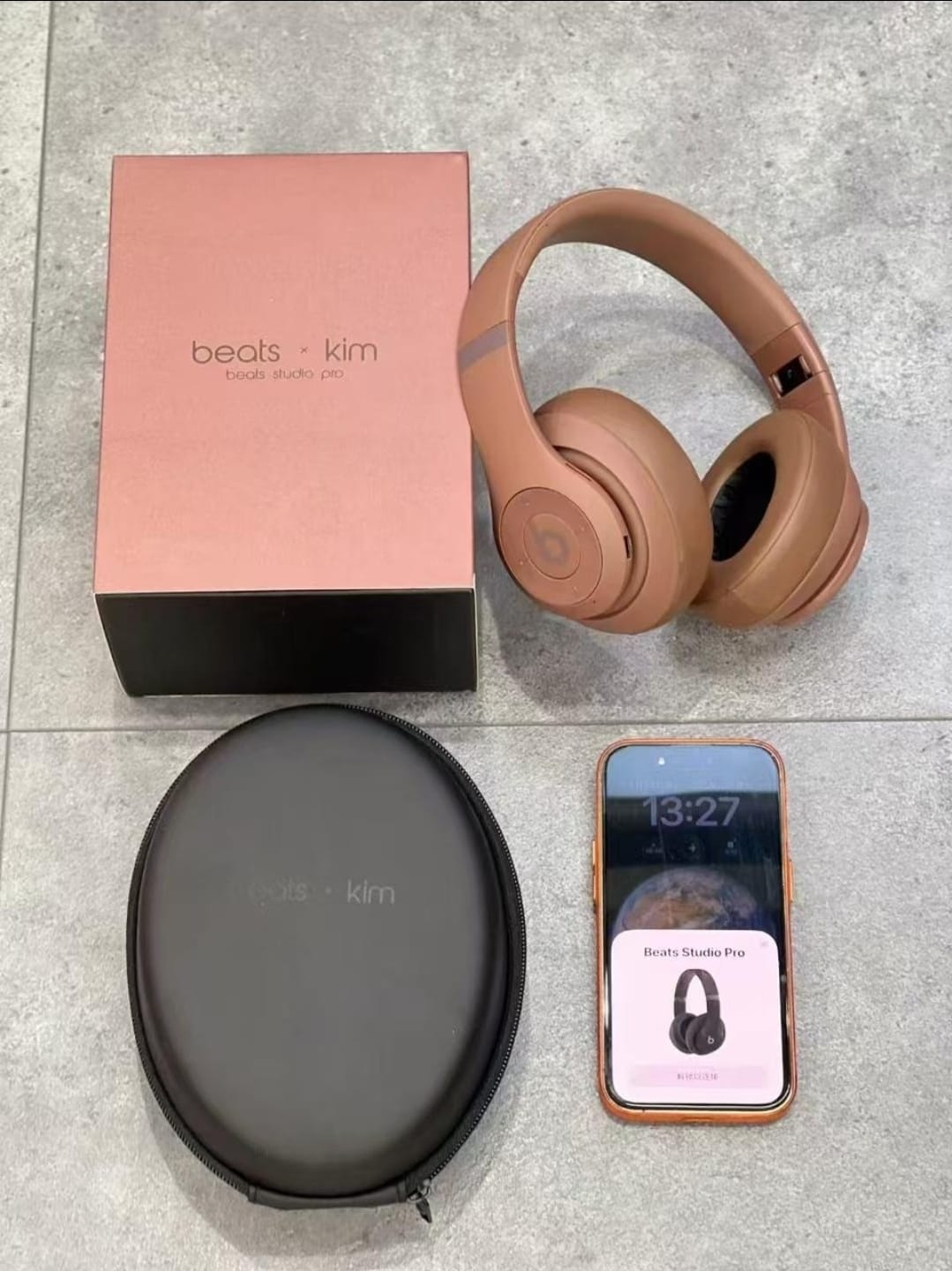 Beats Studio x Kim Kardashian